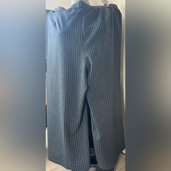NWOT ROZ & ALI PIN STRIPED WIDE LEG TROUSERS. XL WRINKLE FREE, FLATTERING FIT - Picture 10 of 12